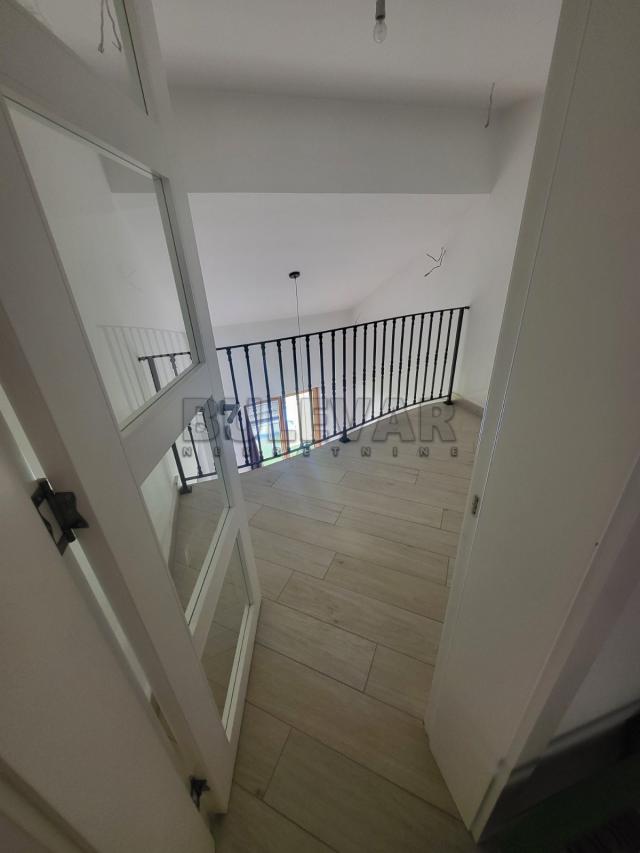 Izdaje se luksuzna kuća u Čalijama, 280m2