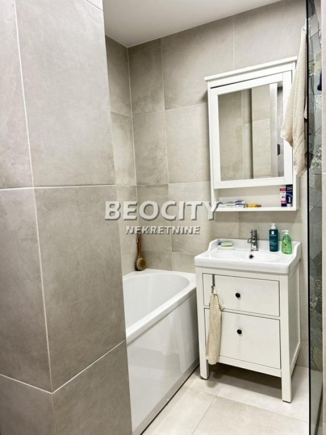 Novi Beograd, Blok 22, Bulevar Arsenija Čarnojevića, 2. 5, 65m2, 244800EUR