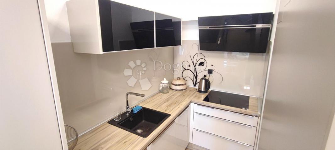 Flat Donje Svetice, Peščenica - Žitnjak, 43m2