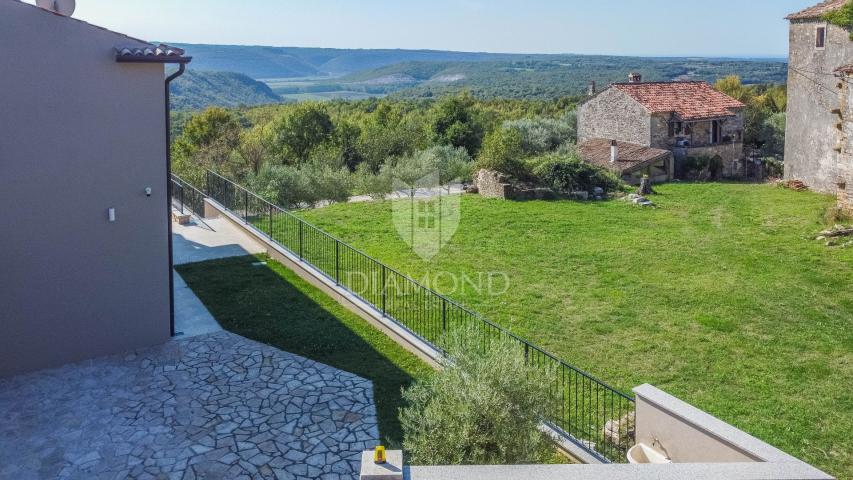 Rarity! Beautiful villa with a wonderful view!