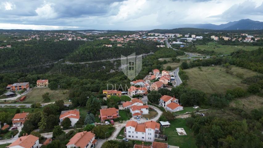 A spacious house in the suburbs of Labin