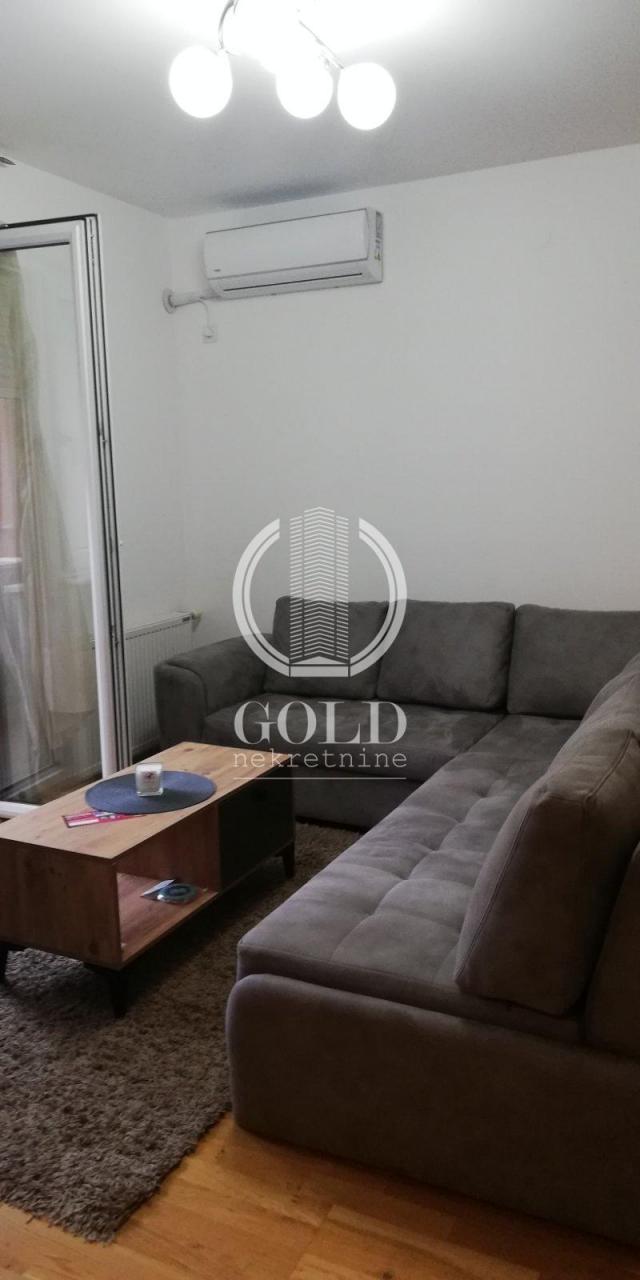 Izdavanje stana-Podbara, Jednoiposoban, 500eur ID#8162