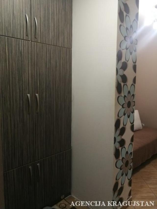 Izdavanje, Stan, 29. 00m2 , Bubanj