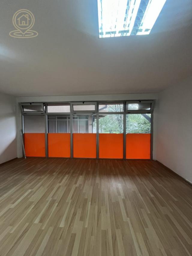 Duplex Stambeno-poslovni prostor u centru