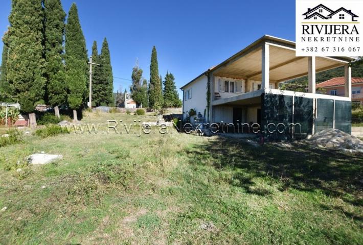 Two-storey house Mojdez Herceg Novi