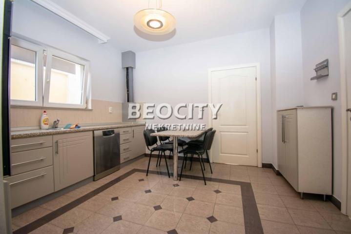 Zemun, Donji grad, Radoja Dakića, 5. 0, 300m2, 1500000EUR