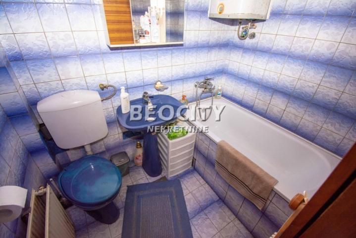 Čukarica, Sremčica, Ilije Vukićevića, 6. 0, 190m2, 134000EUR