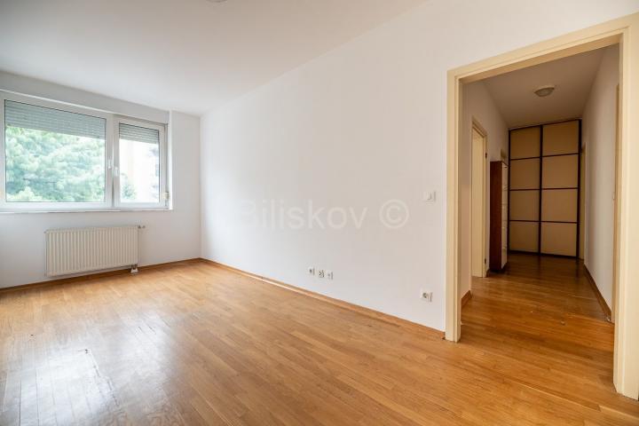 Prodaja, Zagreb, Maksimir, četverosoban stan 112m2, 1. kat, dizalo, GPM