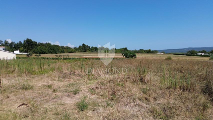 Land Barban, 841m2