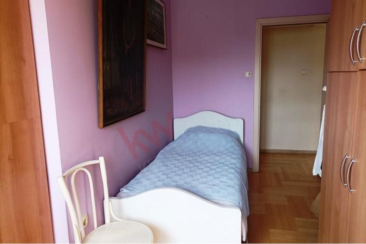 
				Petosobni duplex, Vračar, Hram Svetog Save
			