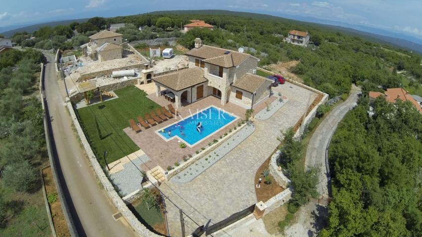 Surroundings of Krka - Reduced - detached villa with pool