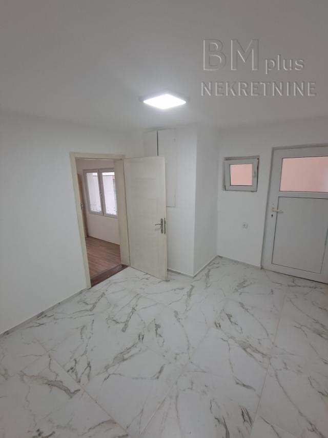  Na prodaju Renovirana prizemna kuća 84m2, Bubanj - Novi Niš. 