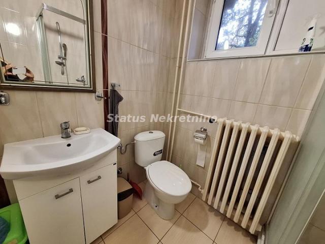 RENOVIRAN DVOSOBAN STAN 60M2, CENTAR, MAKSIMA GORKOG, BLIZU KEJA, 400EU