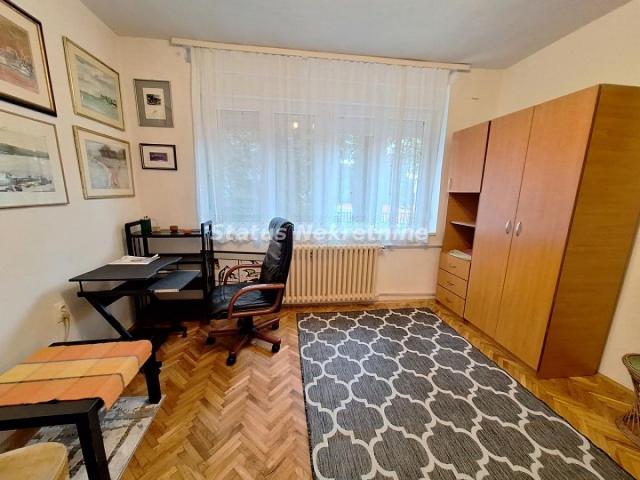 RENOVIRAN DVOSOBAN STAN 60M2, CENTAR, MAKSIMA GORKOG, BLIZU KEJA, 400EU