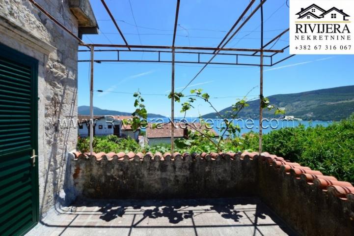 Stone house for sale in the center of Igalo, Herceg Novi