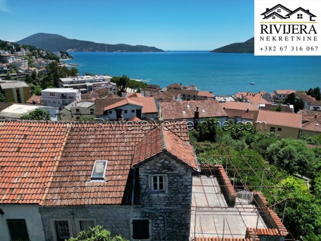 Stone house for sale in the center of Igalo, Herceg Novi