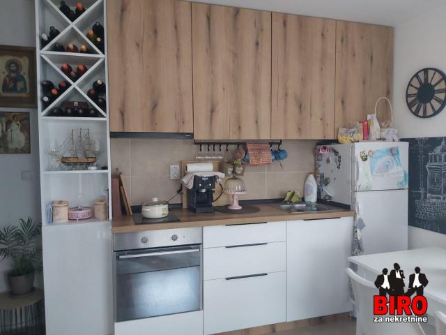 NOVI SAD - ADICE - DVOIPOSOBAN STAN - 40 m2