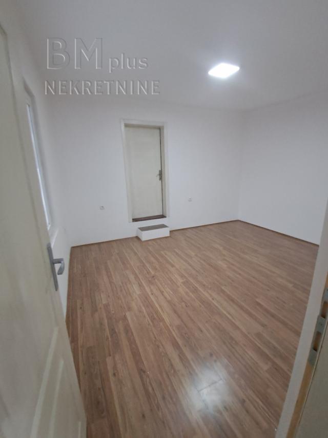  Na prodaju Renovirana prizemna kuća 84m2, Bubanj - Novi Niš. 