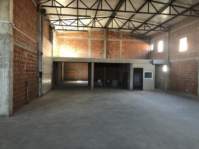 CUKARICA CUKARICKA PADINA 720m2 , 2880e