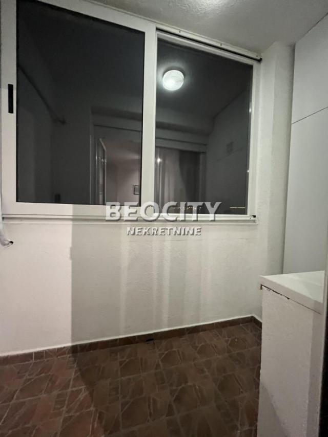 Novi Sad, Bulevar patrijarha Pavla, , 1. 5, 34m2, 450EUR