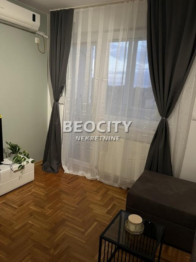 Novi Sad, Bulevar patrijarha Pavla, , 1. 5, 34m2, 450EUR