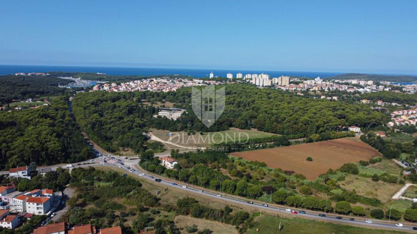 Land Pula, 901m2