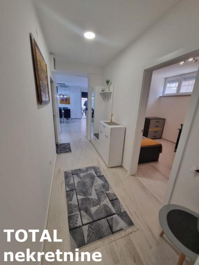 3 Trosoban stan NOVI SAD, 87550€