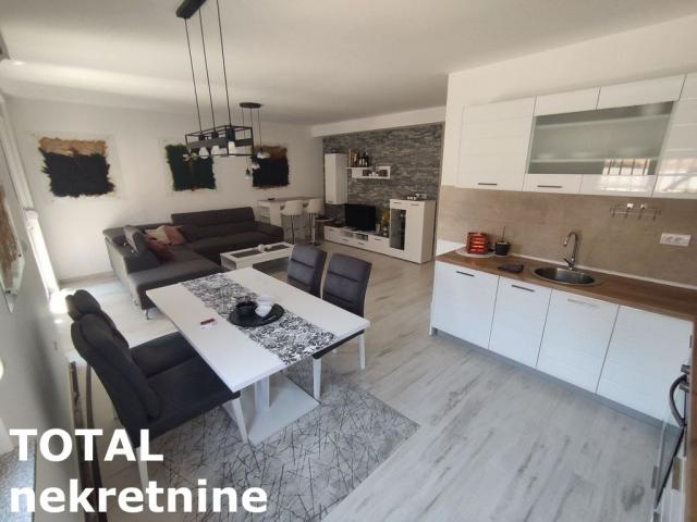 3 Trosoban stan NOVI SAD, 87550€