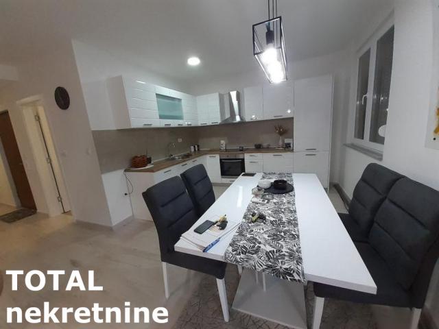 3 Trosoban stan NOVI SAD, 87550€