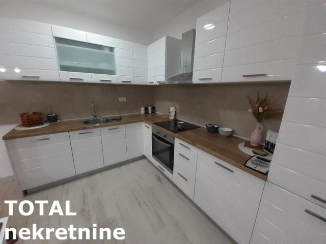 3 Trosoban stan NOVI SAD, 87550€