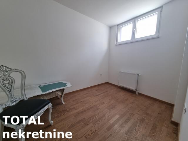 2. 5 Dvoiposoban stan NOVI SAD, 90640€