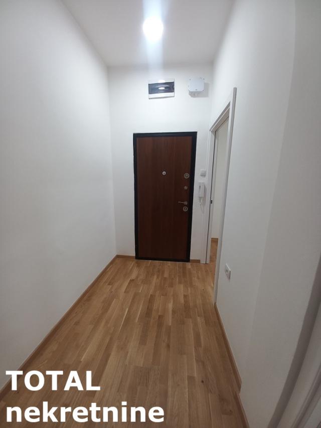 2. 5 Dvoiposoban stan NOVI SAD, 144200€