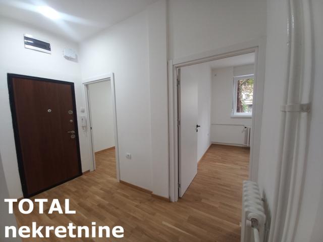 2. 5 Dvoiposoban stan NOVI SAD, 144200€