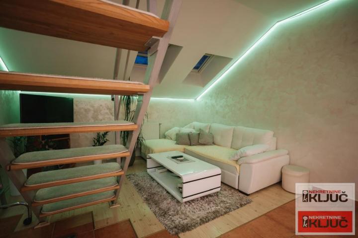 KOD IZVRŠNOG VEĆA, 41m2, Dvosoban-Duplex, Namešten, Renoviran