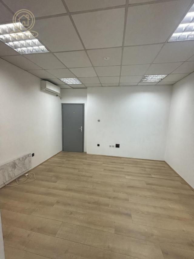 Izdavanje poslovnog prostora, 180 m², 1600e