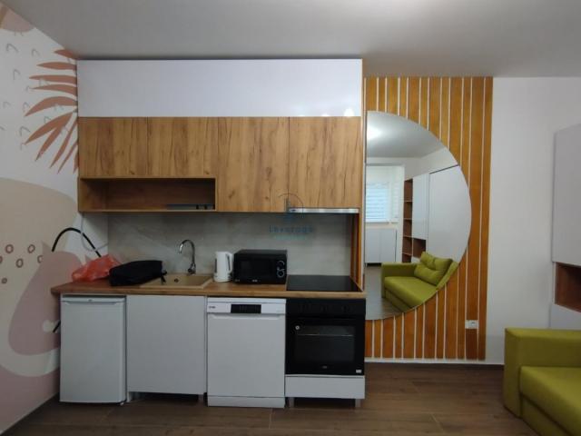 Pet-friendly, Zemun centar, 26 m2 + parking mesto