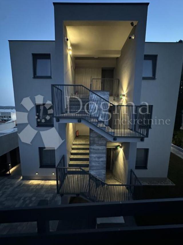 PENTHOUSE Crikvenica 3 red od mora