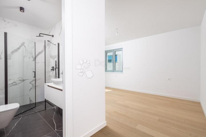 Wohnung Opatija - Centar, Opatija, 261,01m2