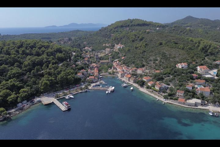 Otok Šipan, građevinsko zemljište 502 m2, drugi red do mora