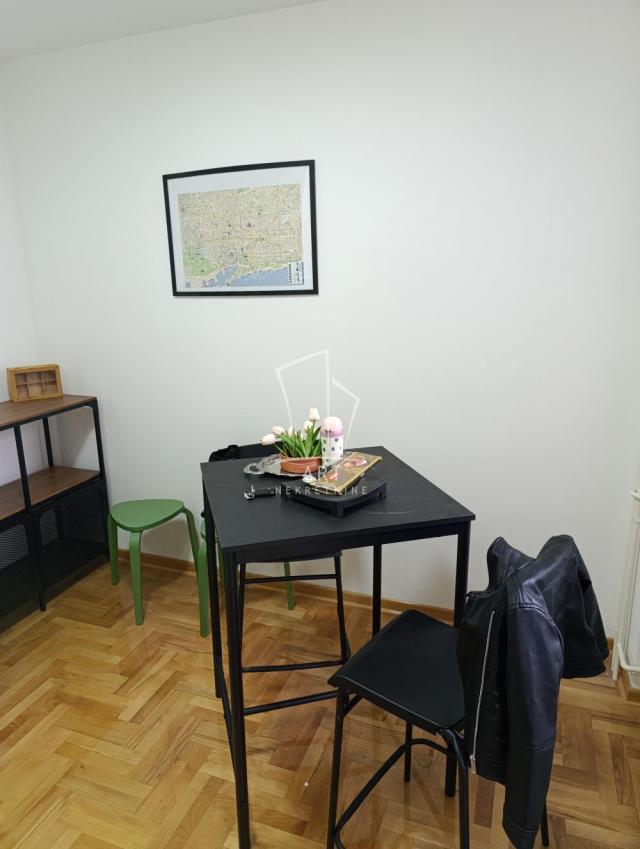 Čubura, mereno 30m2 ID#8957