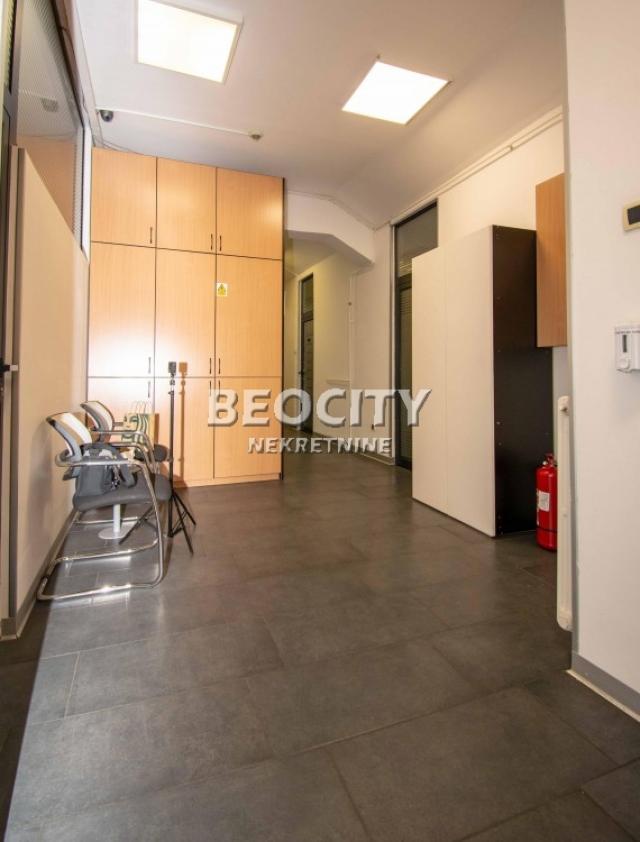 Novi Beograd, Bežanijska kosa 1, Partizanske avijacije, 6. 0, 205m2, 510000EUR