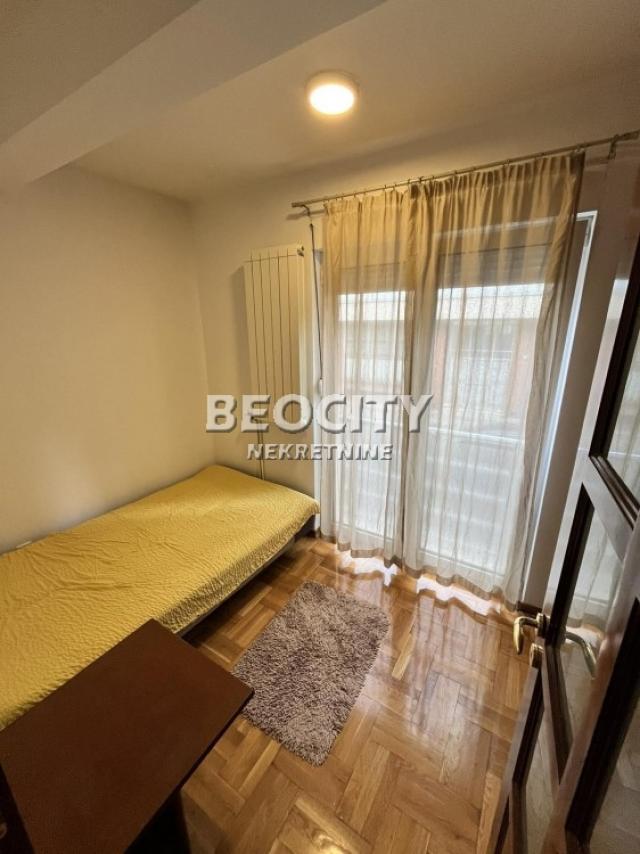 Vračar, Crveni krst, Sazanova, 1. 5, 32m2, 600EUR