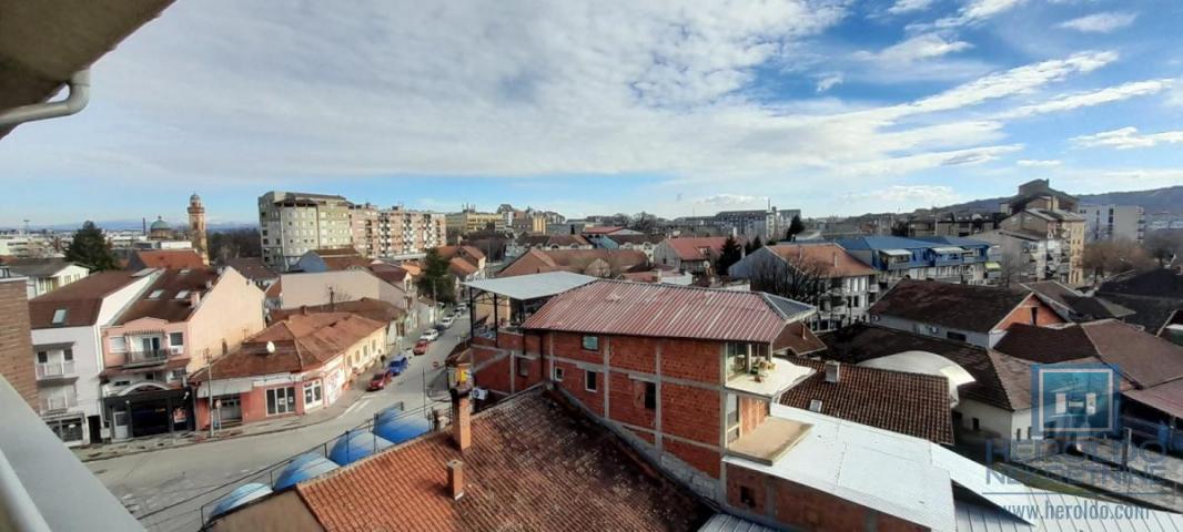 Three-room furnished apartment in the center of Jagodina with a garage