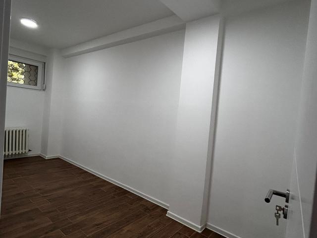 Prodaja, Jurija Gagarina, Blok 45 31m² -prizemlje