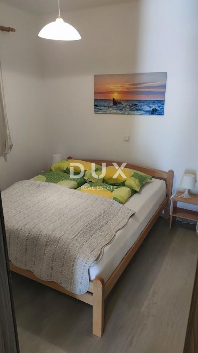 OTOK KRK, BAŠKA - dvojna kuća sa dva apartmana