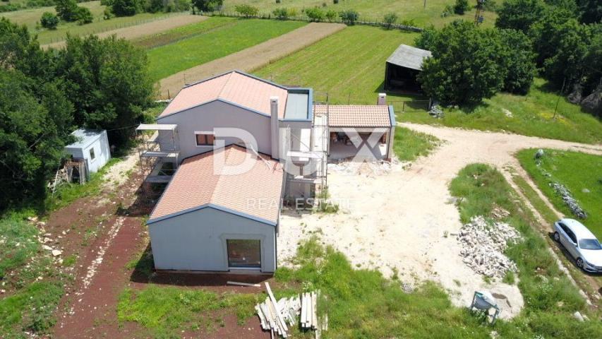 ISTRIEN, GROŽNJAN - Einfamilienhaus im Bau