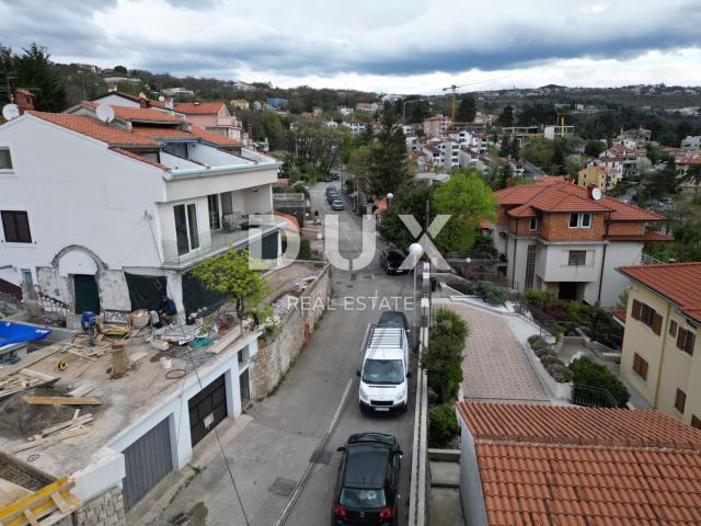 VOLOSKO, OPATIJA- stan 103m2 prizemlje s panoramskim pogledom na more + okoliš 