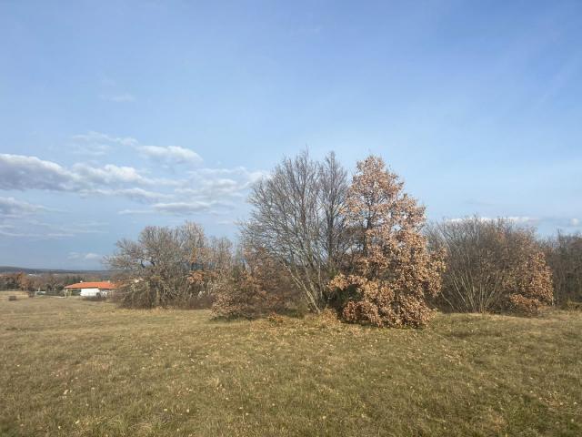 ISTRA, LABIN - Građevinsko zemljište na zanimljivoj lokaciji