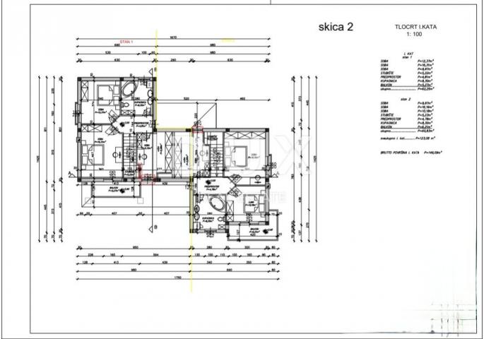 MUČIĆI- TROETAŽNI STAN 212 m2 sa okućnicom 711 m2