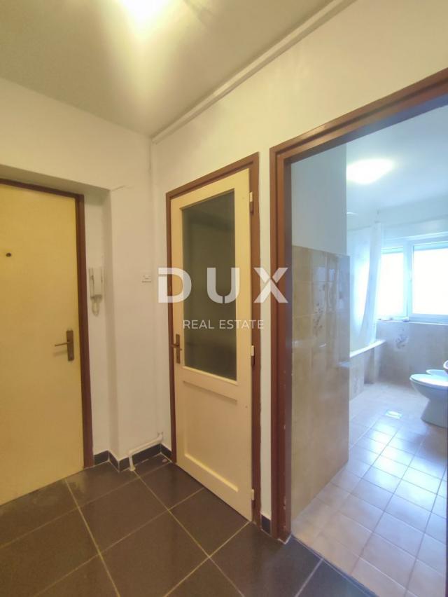 ISTRIA, PULA - 2BR+DB apartment on the 3rd floor of the building